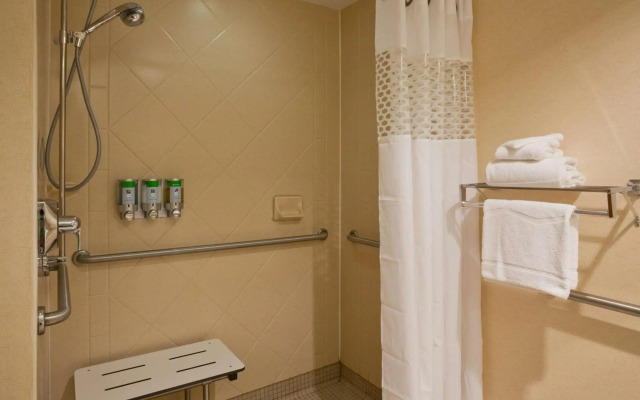 Hampton Inn Milwaukee-Airport