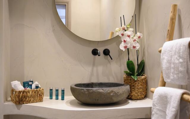 Aegean Diamonds Luxury Suites