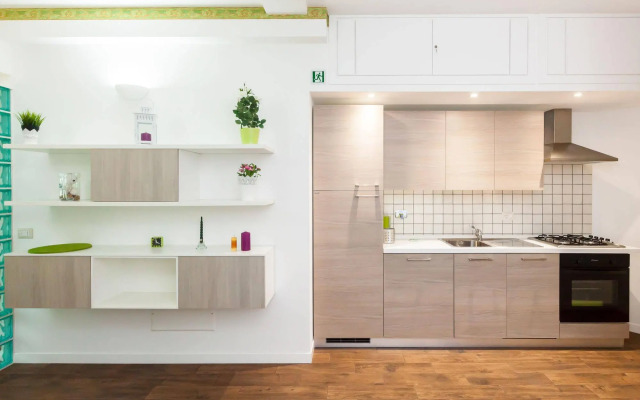 Almes Apartments