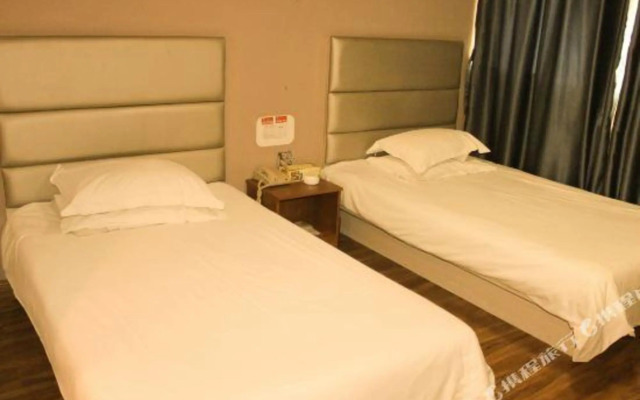 Yilai Hotel (Linyi Long distance Bus Station Small Commodity City Branch)