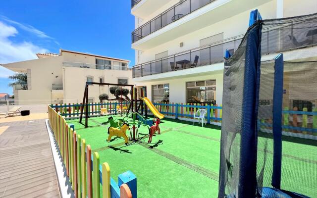 Albufeira Terrace With Pool by Homing
