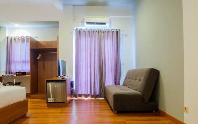 Azalea Suites Cikarang Studio Apartment with Bathtub