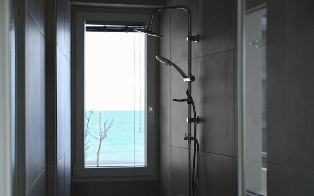 Ammos Suite