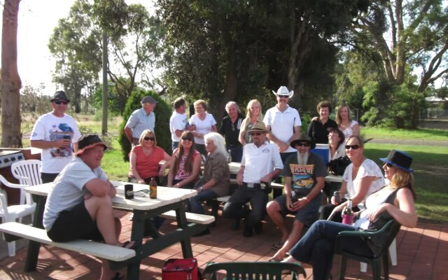 Golfers Retreat Motel