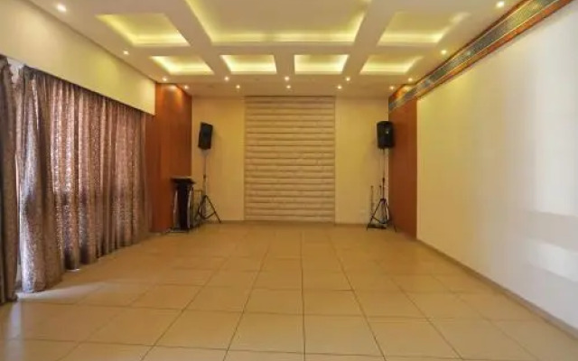 OYO Premium Bhosari MIDC