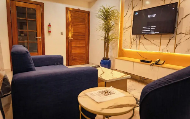 247 Luxury Apartment