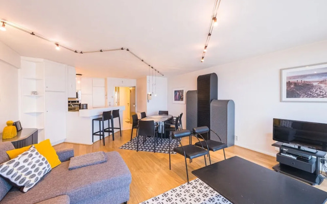 Apartment With a Nice Terrace