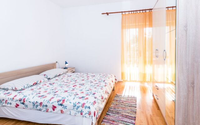 Apartments Grakalic great location