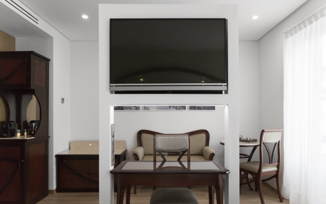 ICON Casona 1900 by Petit Palace