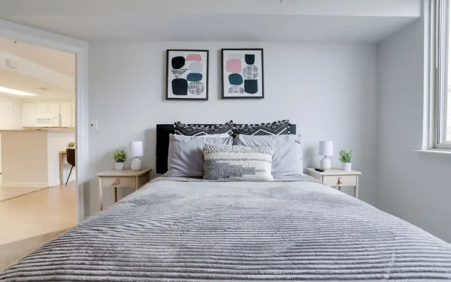 Cozy 1 Bedroom Condo at Ballston