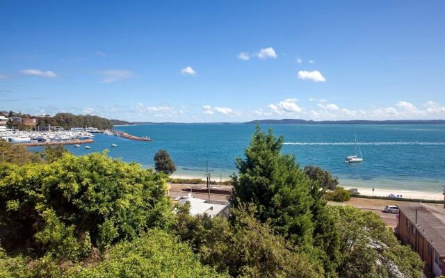 Quarterdeck, Unit 3/12 Magnus Street