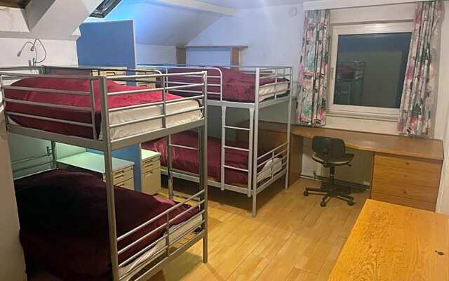 Suburb Hostel