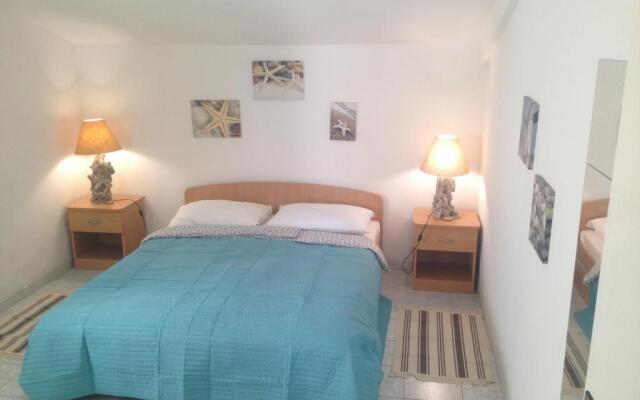 Apartment Galeb Komarna