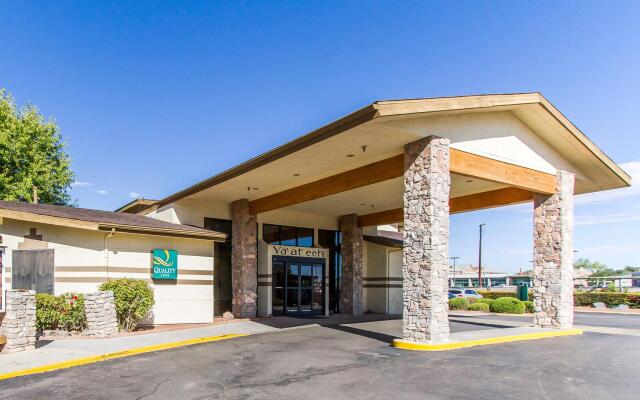 Navajoland Hotel of Tuba City