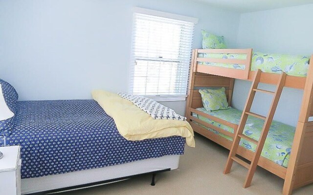 16 Riverview Drive - Three Bedroom Home