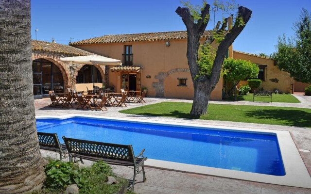 Masia Ca La Caputxeta & Golf