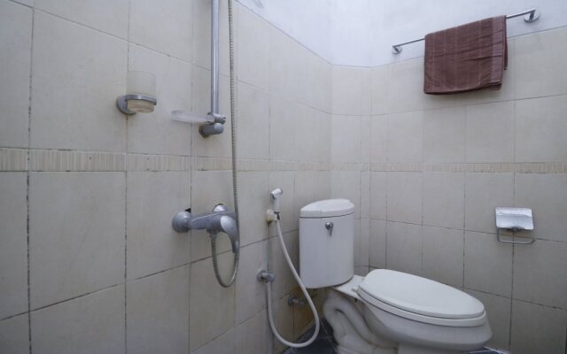 RedDoorz Plus near Undip Tembalang