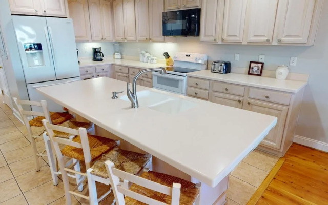 Desoto Beach Club 201