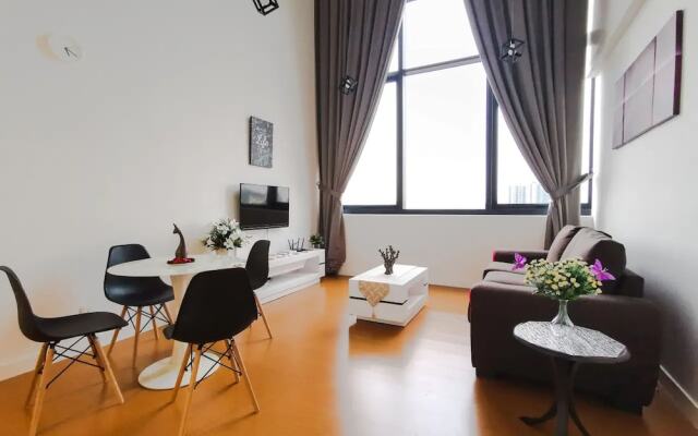 The Hub Service Apartment