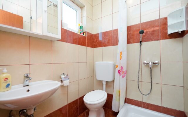 Apartments Snjezana