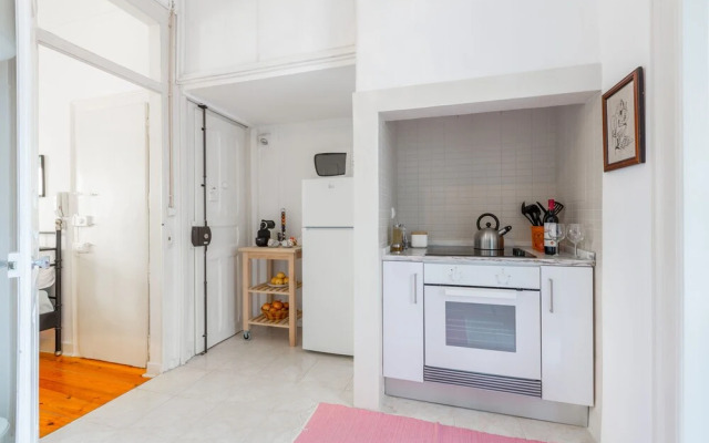 Spacious, Bright and Sunny Apartment, By TimeCooler