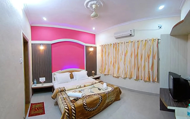Shanti's Hotel Sonai