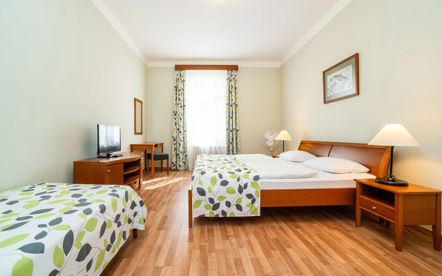 Hotel Orion