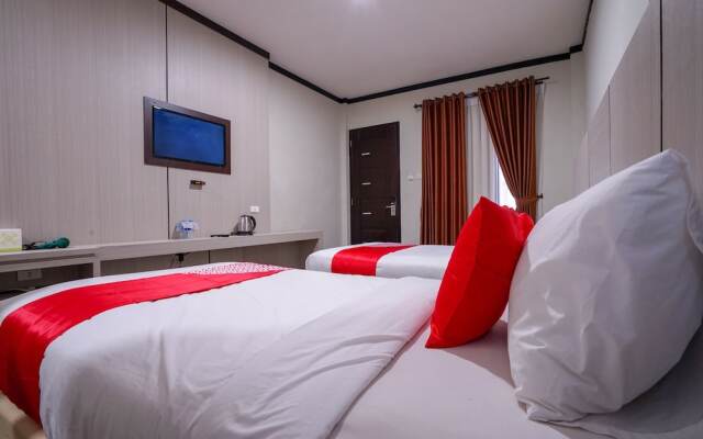 Capital O 2102 Grand Mutiara Hotel