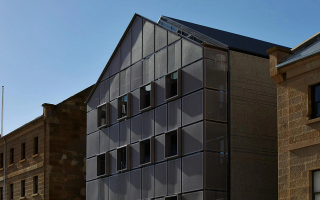 Salamanca Wharf Hotel