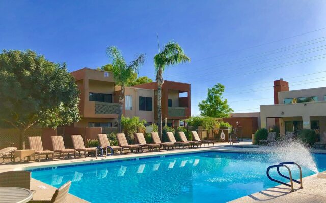 3600 Scottsdale - 2 Br Condo