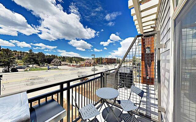 New Luxury Loft #19 Near Resort Huge Hot Tub & Views - FREE Activities & Equipment Rentals Daily