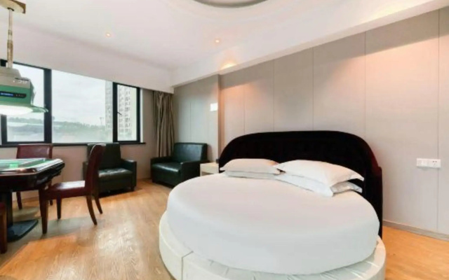 Junding Hotel