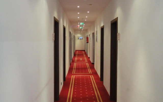 Grand Hotel Dream Frankfurt City