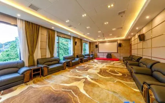 Leshanshui Holiday Hotel
