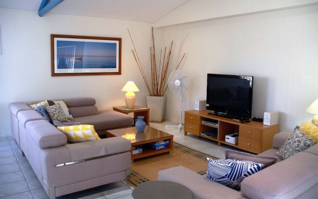 Seafaring at Fingal Bay – Guest Rooms – Fingal Bay
