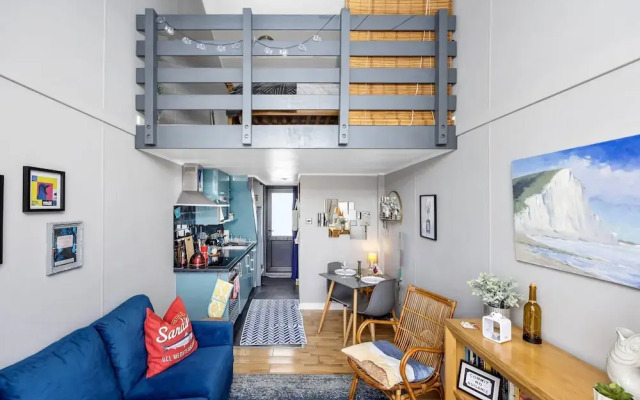 Brighton Water Cabin With Free Parking