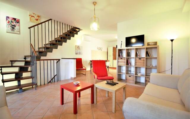 Holidaycasa Emiliano - Villa con Giardino Privato