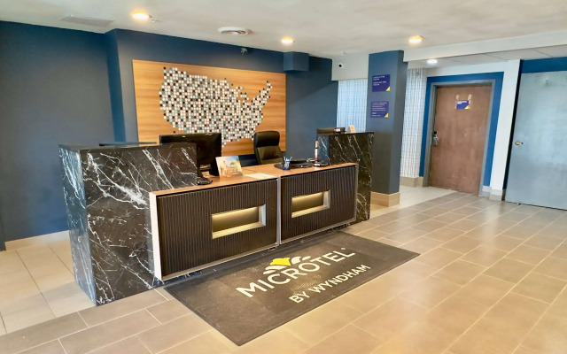 Microtel Inn & Suites by Wyndham Denver Airport