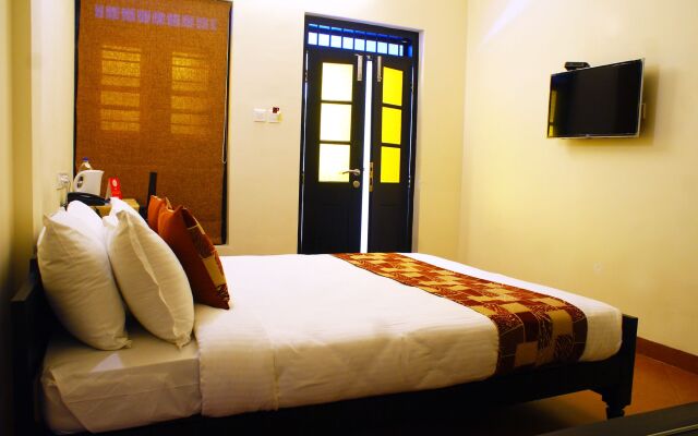 OYO 8268 Gokul Ottupura