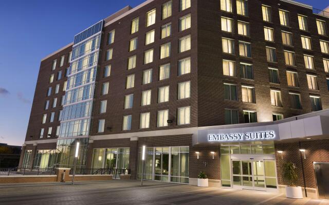 Embassy Suites by Hilton Greenville Downtown Riverplace