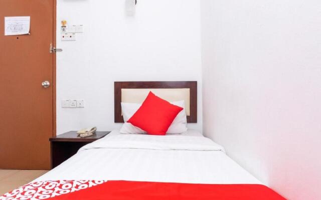 OYO 90742 I-home Hotel