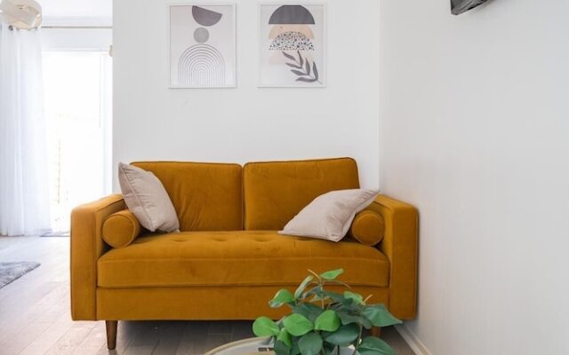Luxurious 2-bed House in Dartford