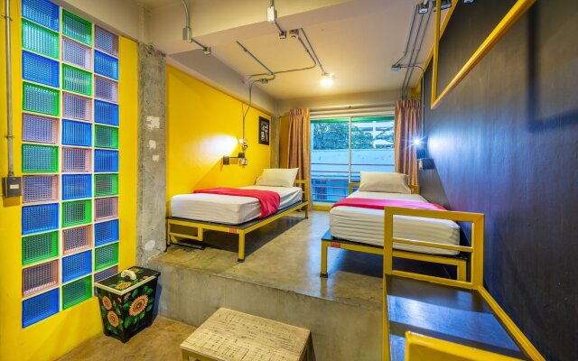 Silom Art Hostel