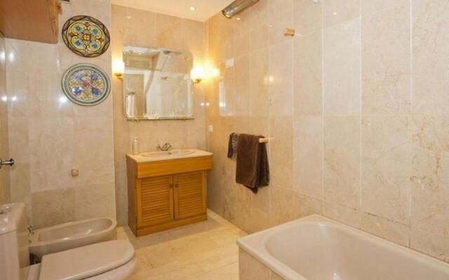 Apartment in Marbella, Malaga 102955