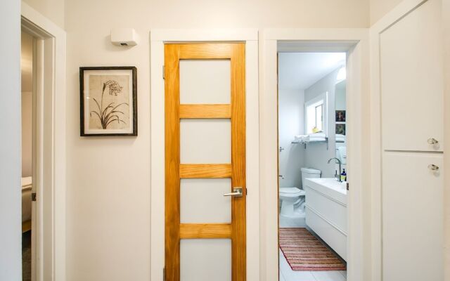 Ninth Street Retreat