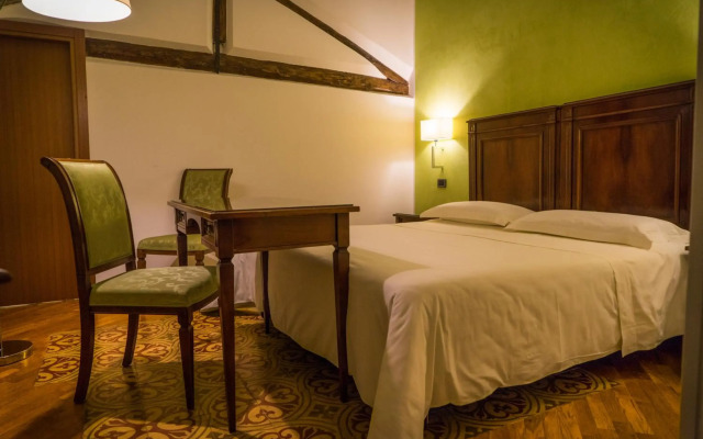 Hotel Carmine