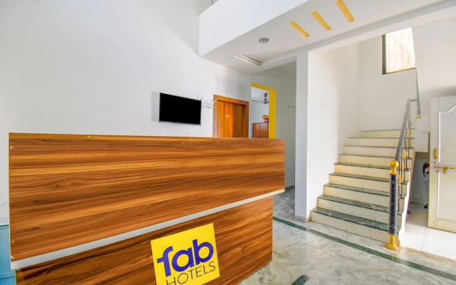 FabHotel The Star Heaven