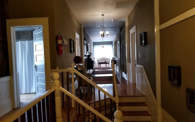 Pecan Terrace Inn