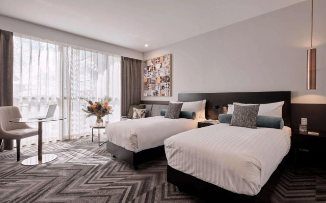Rydges Perth Kings Square
