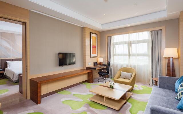 Holiday Inn Qingdao Expo, an IHG Hotel